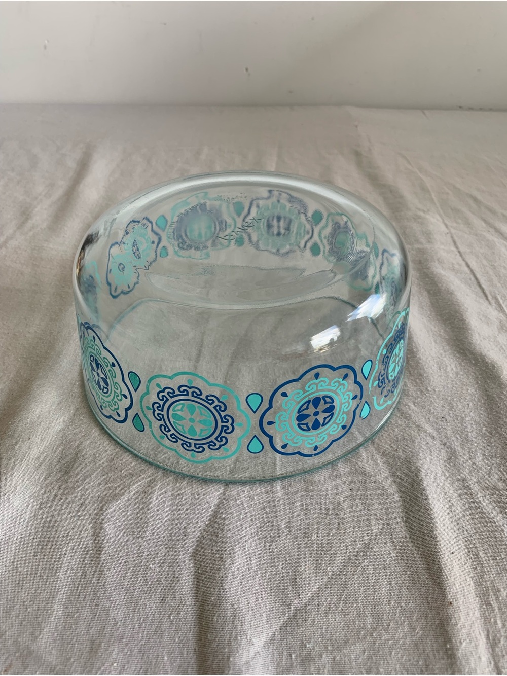 Pyrex Bowl - Picture 4 of 8